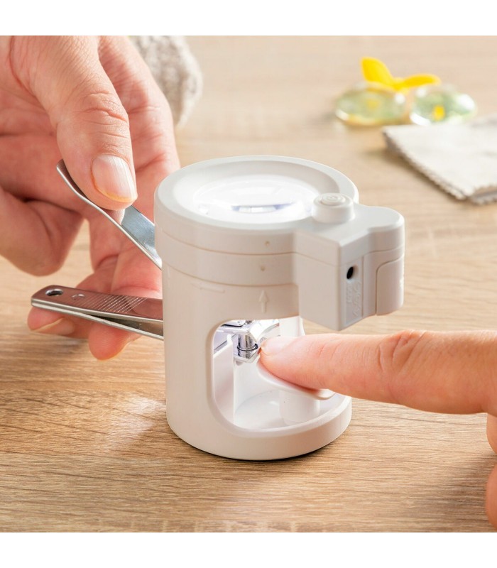 Coupe-ongles LED ✨ | métal gris, loupe x8 pour seniors