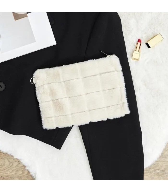 POCHETTE FLUFFY FAUSSE FOURRURE