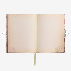 Journal intime avec cadenas, donuts