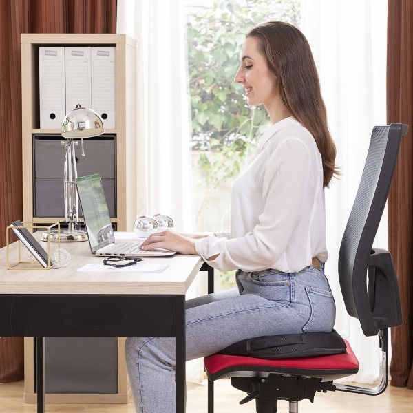 Coussin-en-gel-et-mousse-haute-densite-pour-un-confort-optimal